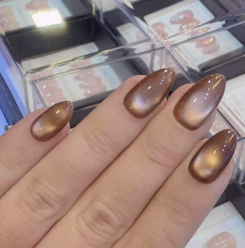 أظافر يدوية الصنع E613