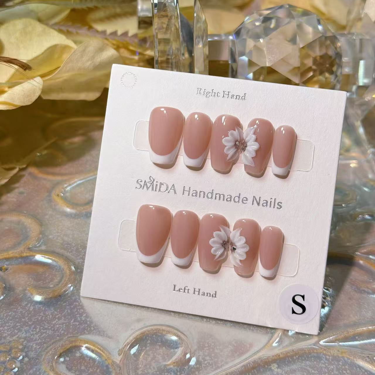 أظافر مصنوعة يدويا C519