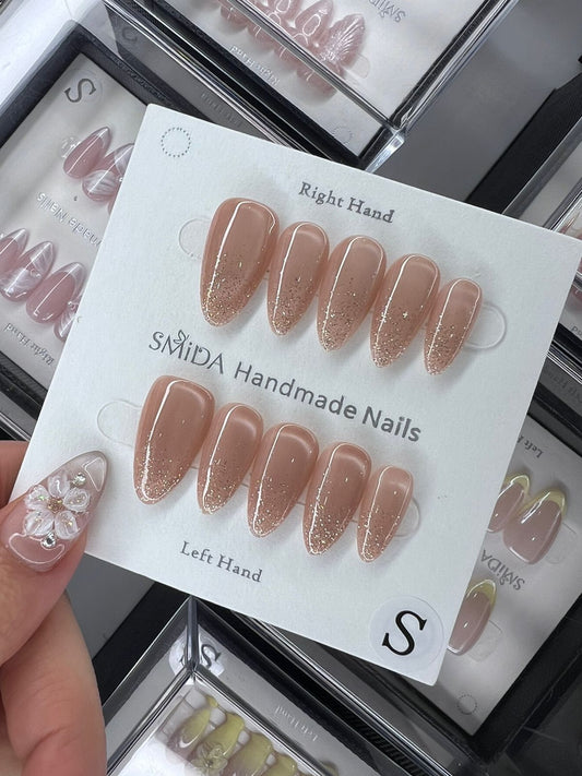 Handmade nails P476
