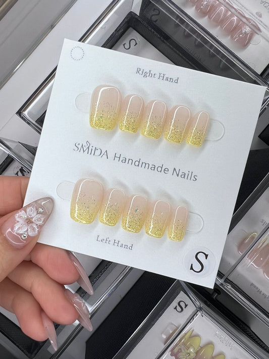 Handmade nails P477