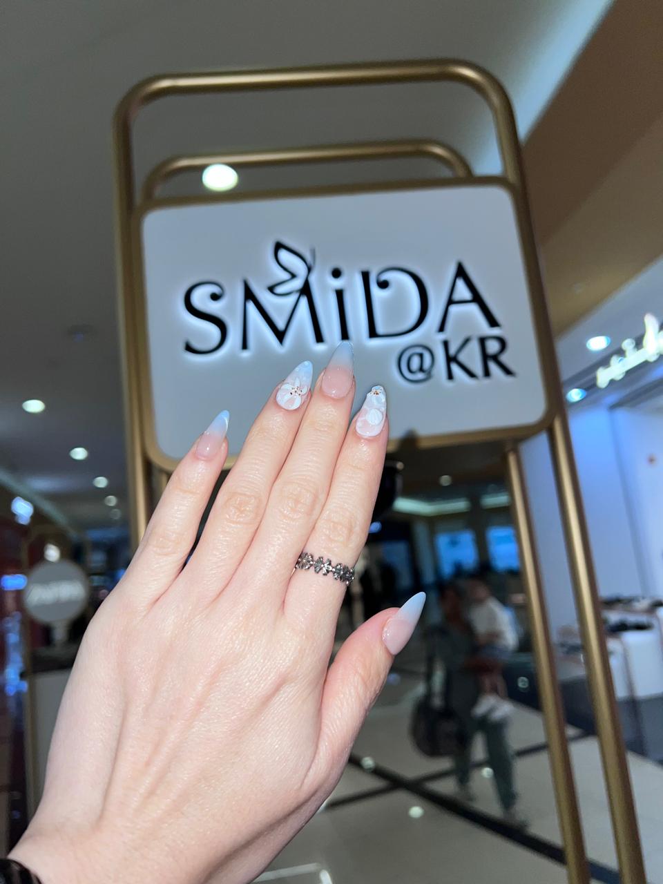 Handmade nails C819