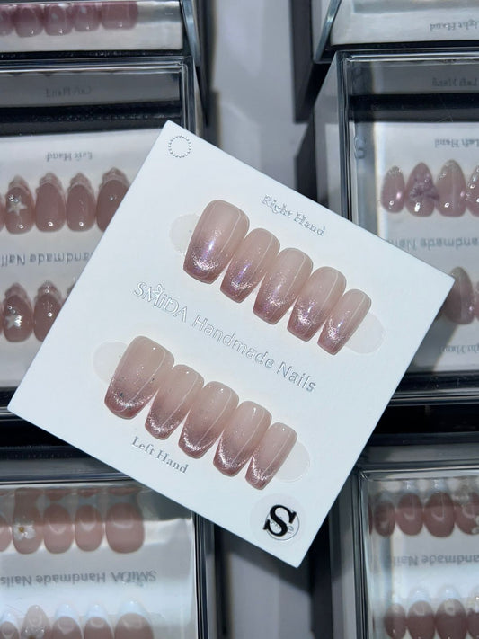 Handmade nails E745