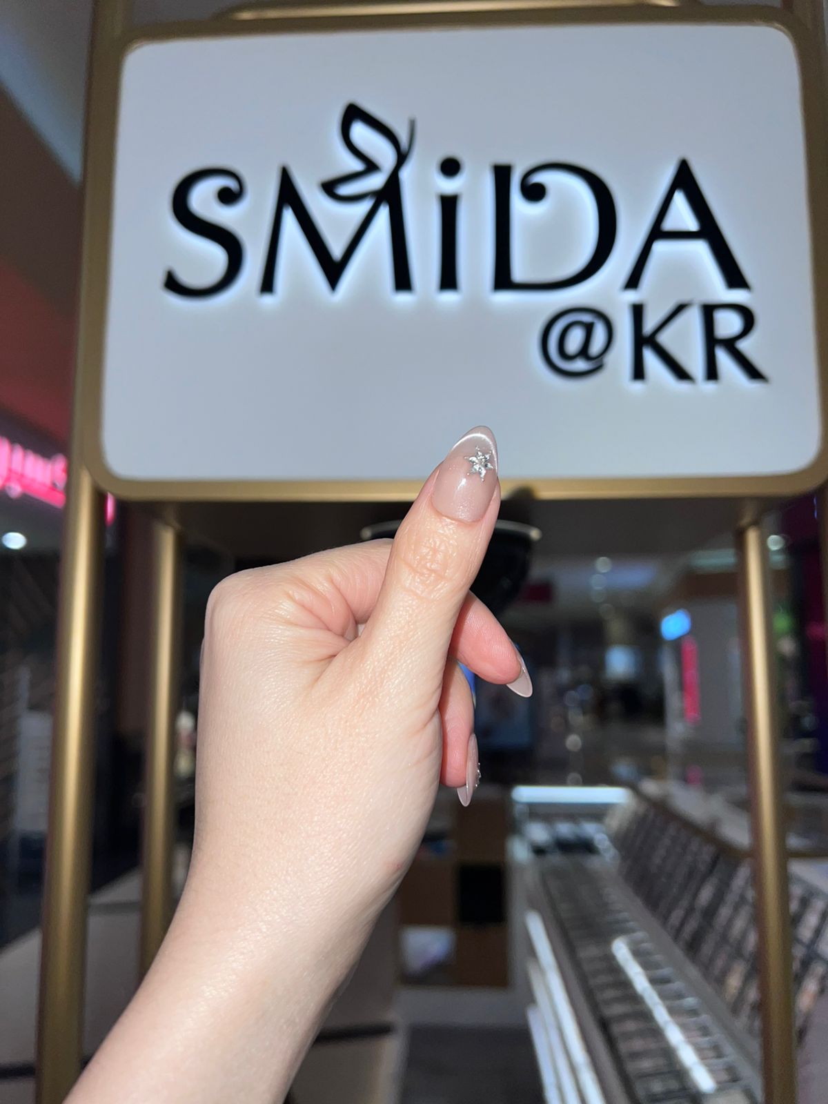 أظافر مصنوعة يدويا C497