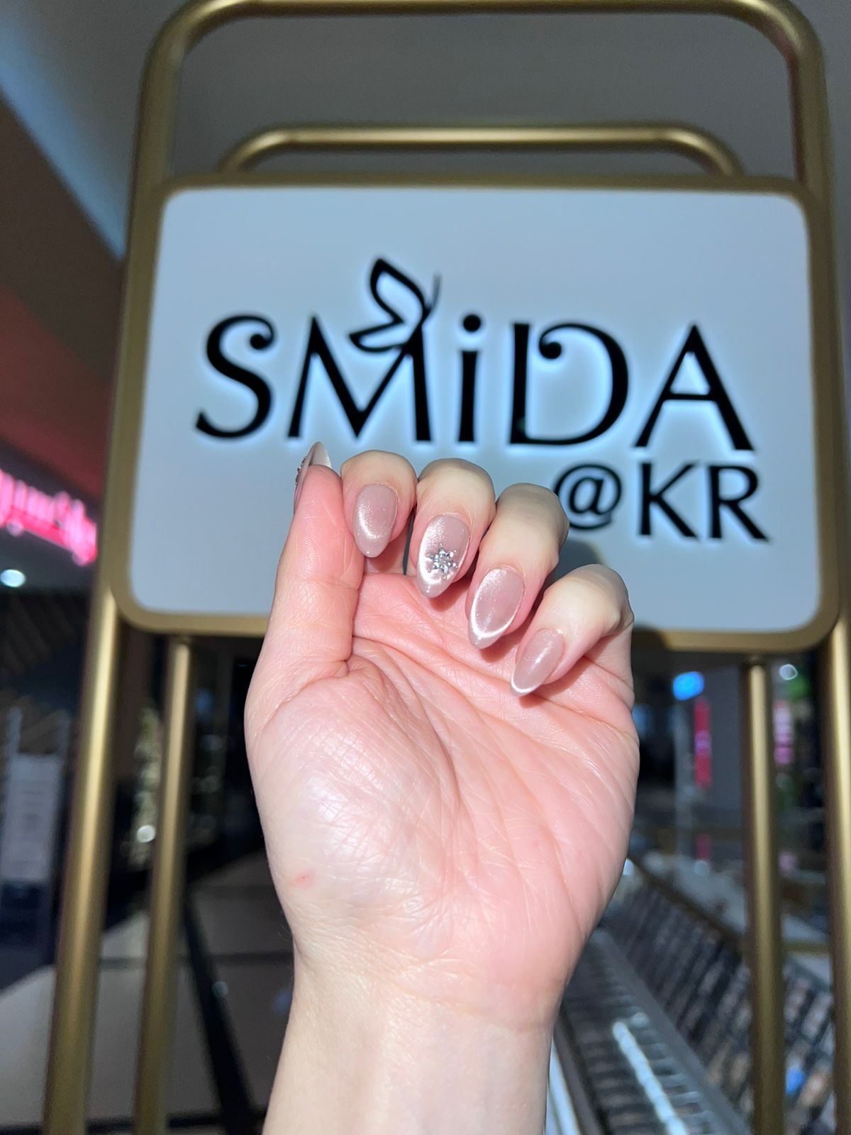 أظافر مصنوعة يدويا C497