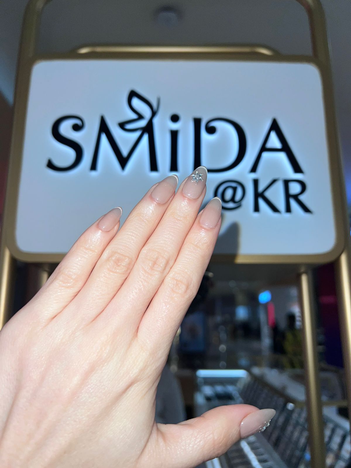 أظافر مصنوعة يدويا C497